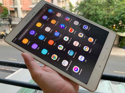Samsung Tab A rộng 9.7in, có bút S-Pen, 4G Wifi. Mua bán Máy tính bảng tại Quận Tân Bình Tp Hồ Chí Minh được đăng bởi hoàng Phương