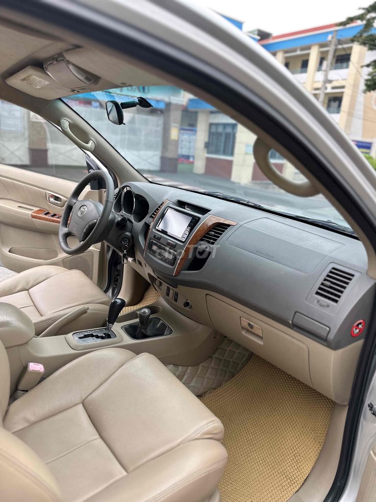 Toyota Fortuner 2012 V 2 Cầu Odo 206357km. Mua bán Ô tô tại Huyện Củ Chi Tp Hồ Chí Minh được đăng bởi Lê Hữu Hoàn hình 9