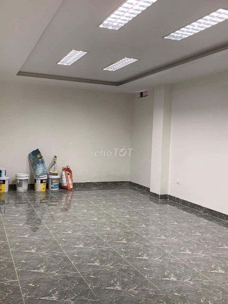 Таунхаус в районе Ван Фу, 90кв.м, 4 этажа, улица 24м, под бизнес