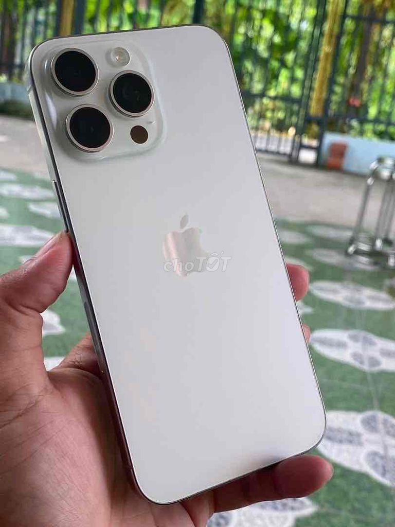 Apple iPhone 15 Pro Max 256GB Bạc. Mua bán Điện thoại tại Thành phố Cao Lãnh Đồng Tháp được đăng bởi AN hình 1