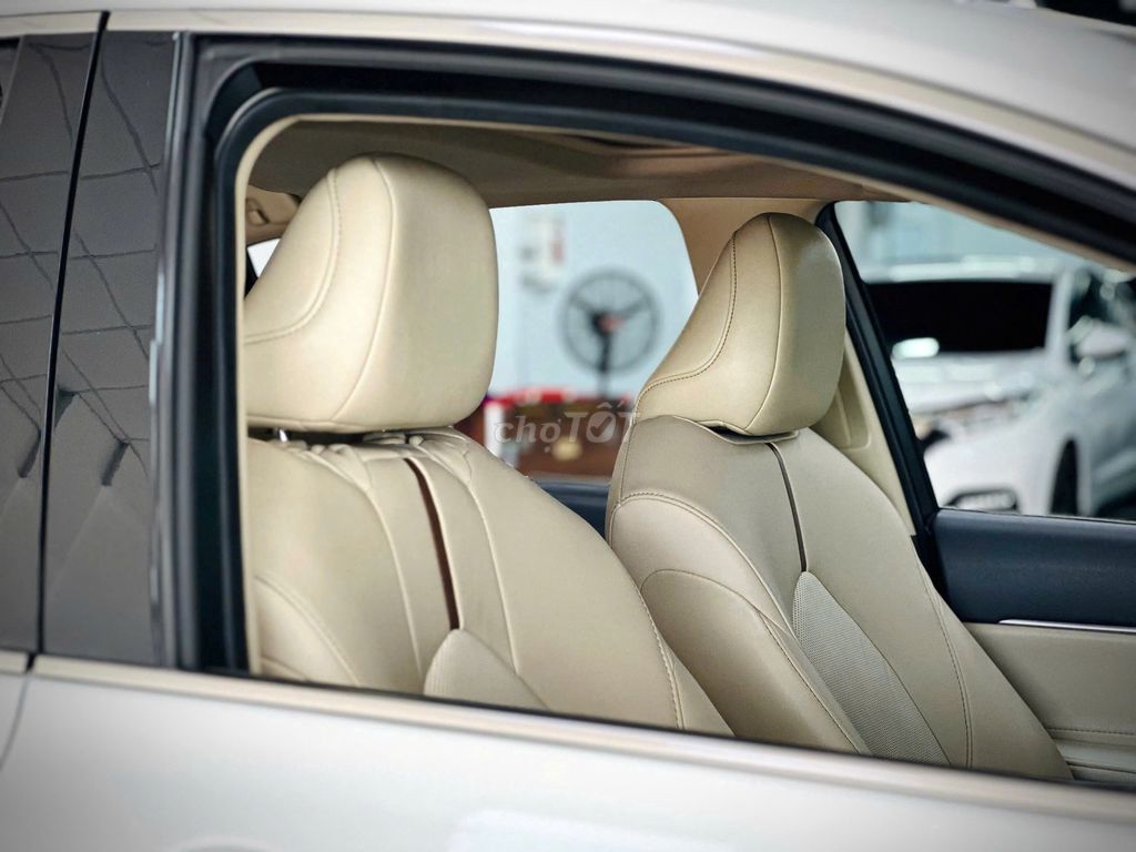 Toyota Camry 2.5Q 2023 - 50000 km. Mua bán Ô tô tại Quận Gò Vấp Tp Hồ Chí Minh được đăng bởi Kim Ngân Xe Lướt hình 14