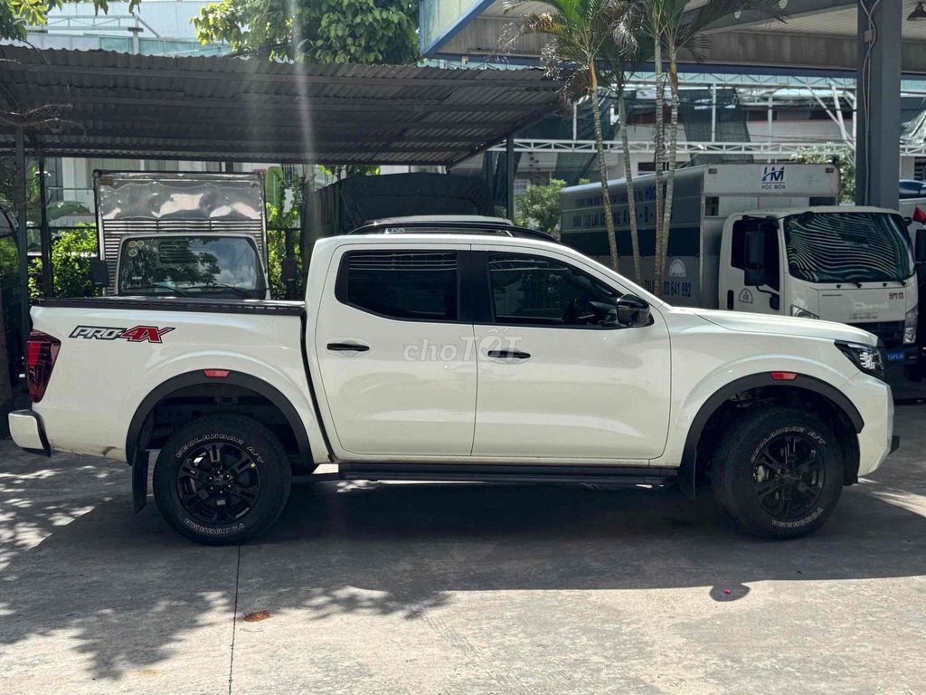 Nissan Navara 2022 PRO4X - 21000 km. Mua bán Ô tô tại Quận Tân Phú Tp Hồ Chí Minh được đăng bởi Thuý Thanh hình 4