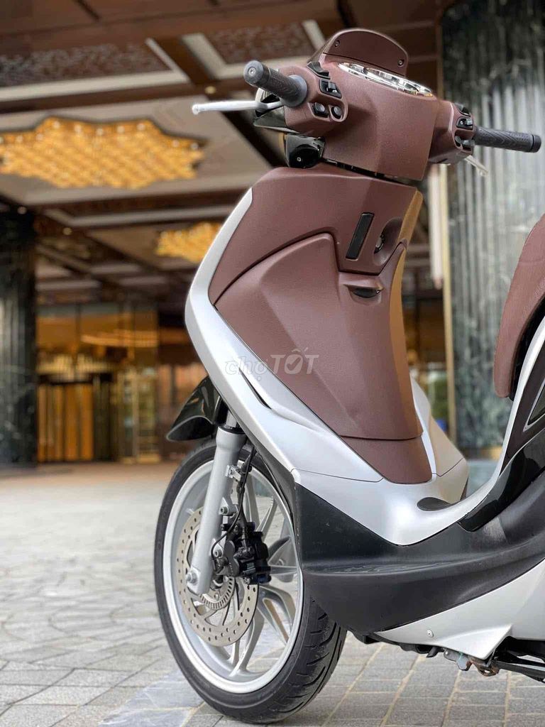 Piaggio Medley 125 ABS. Mua bán Xe máy tại Quận Cầu Giấy Hà Nội được đăng bởi Tuấn Việt Motor hình 4