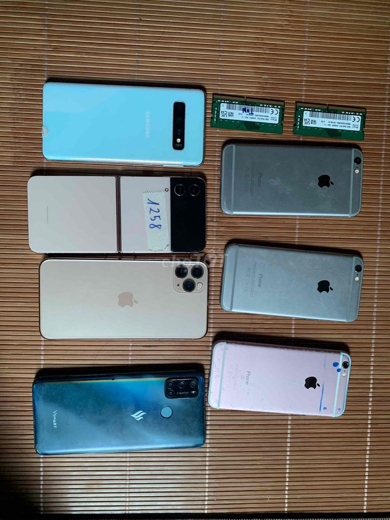Samsung Flip 4 Kem Hỏng màn hình. Mua bán Điện thoại tại Quận Nam Từ Liêm Hà Nội được đăng bởi Nam Long hình 1