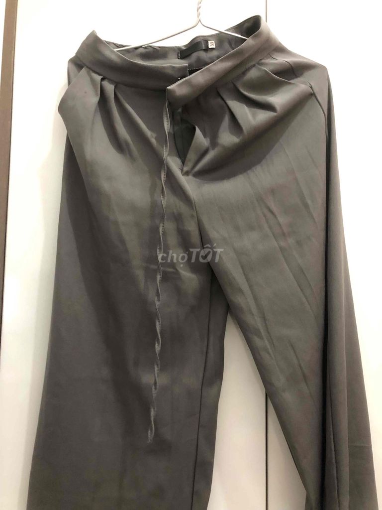 quần nữ size s. Mua bán Quần áo tại Quận 5 Tp Hồ Chí Minh được đăng bởi Trần Xuân Nhi hình 1