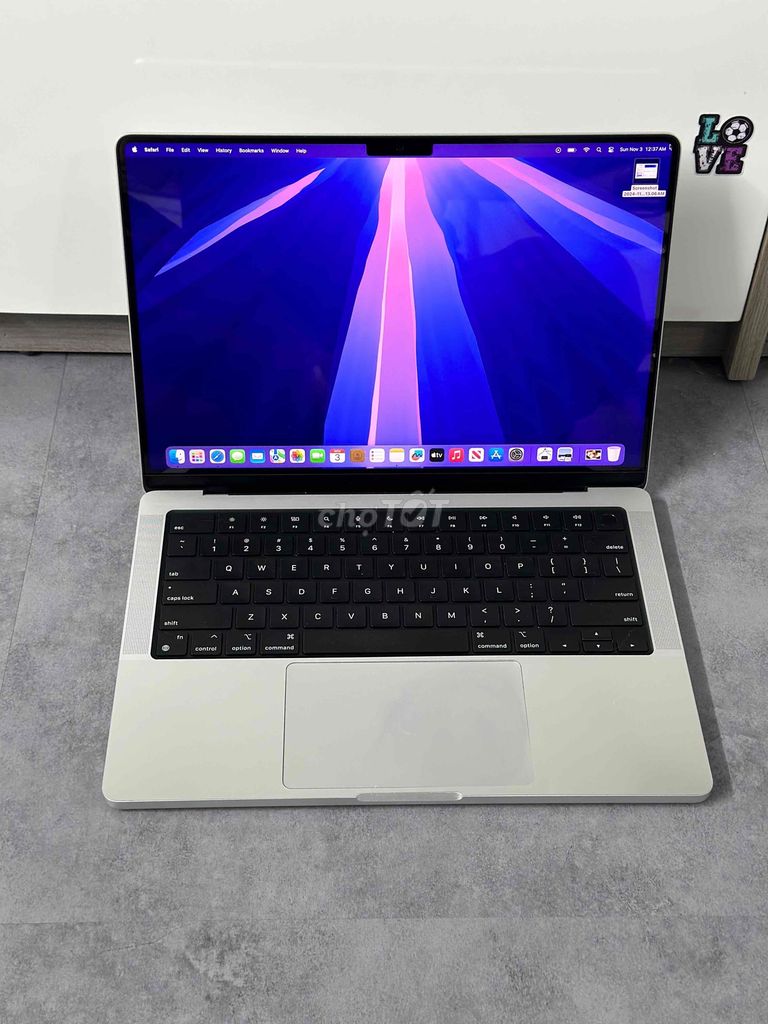 Macbook pro M1 14in gray Ram 16/1TB (10Cpu-16Gpu)