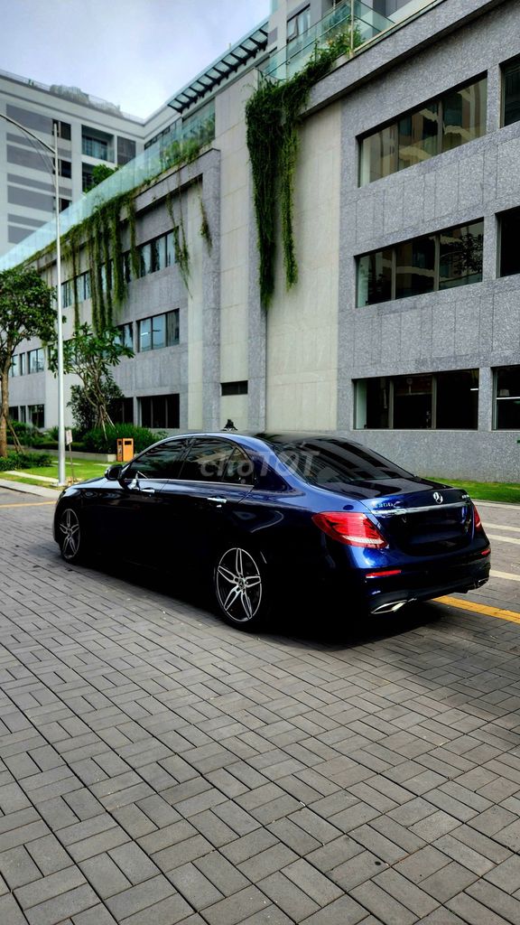 E300 AMG giá mua mới 3,2 tỷ nay bán 1ty2xx. Mua bán Ô tô tại Quận 7 Tp Hồ Chí Minh được đăng bởi tuấn anh hình 3