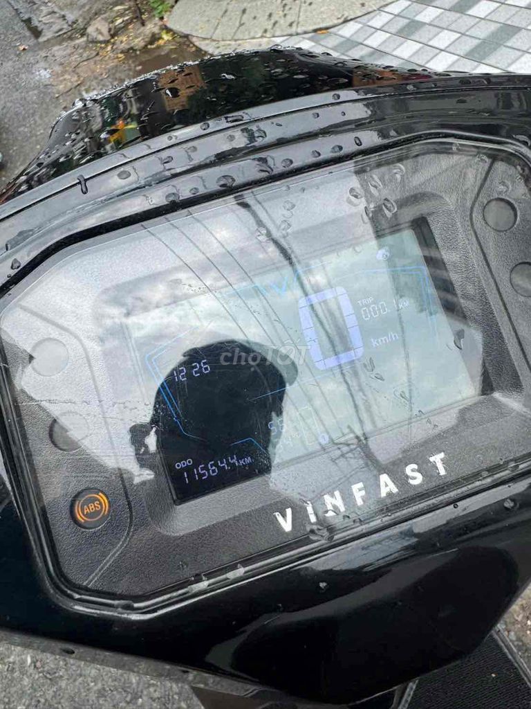 Электроскутер VinFast Vento S 2025 черный 11000 км