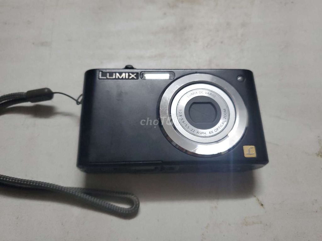 P&S Panasonic Lumix DMC - FS4