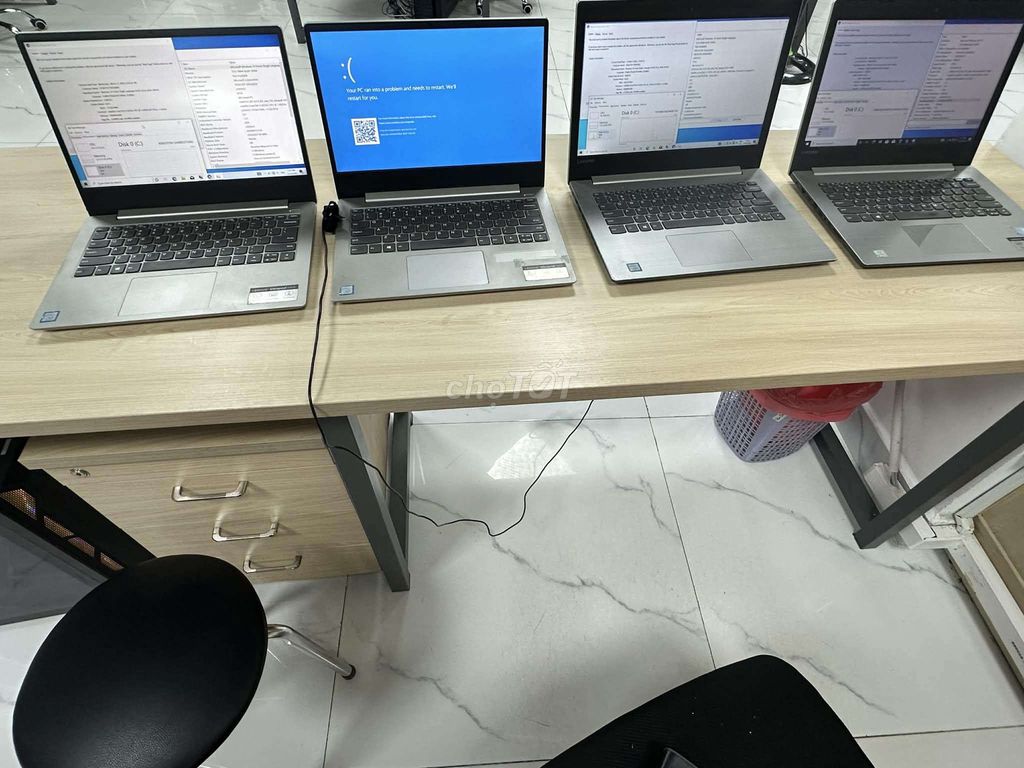 bán 4 laptop. Mua bán Laptop tại Quận 1 Tp Hồ Chí Minh được đăng bởi tran vinh hoa hình 1