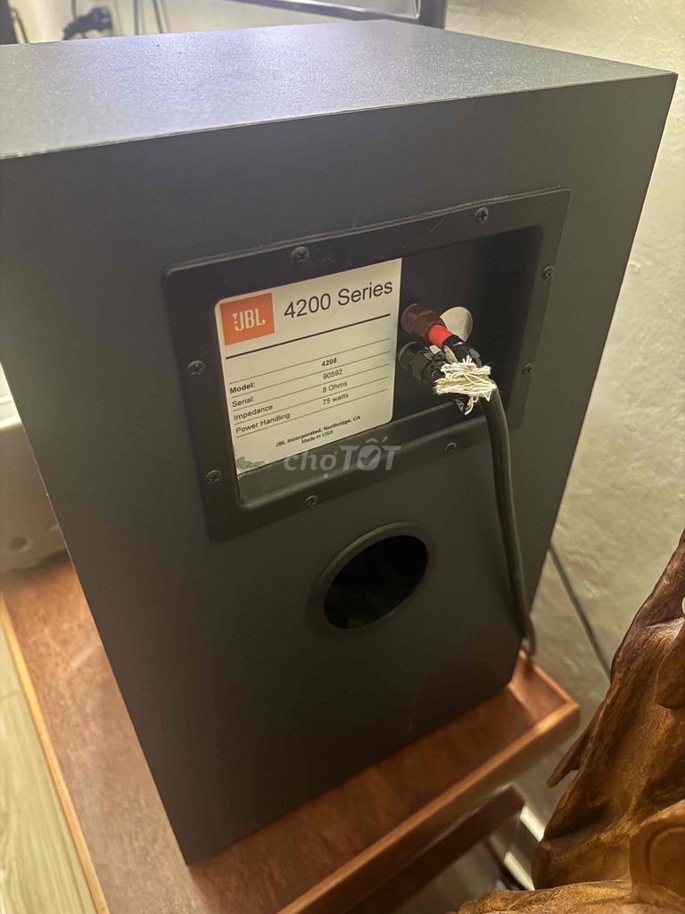 Loa JBL 4208 Đen. Mua bán Tivi, Âm thanh tại Quận Long Biên Hà Nội được đăng bởi Thiên Hùng hình 1