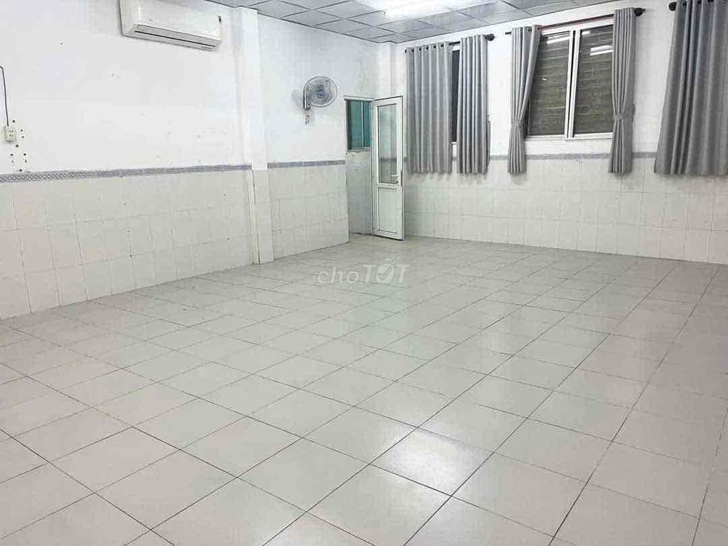 Cho thuê nhà 1200m2 khu vực Thanh Khê gần Hàm Nghi giá 78tr