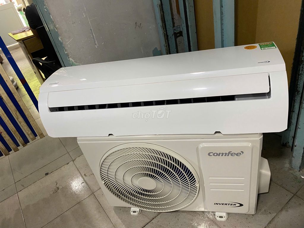 Máy lạnh Comfee 2HP Inverter CFS-18VAFF-V nhẹ điện. Mua bán Máy lạnh, điều hoà tại Quận 10 Tp Hồ Chí Minh được đăng bởi QUANG PHÁT hình 1