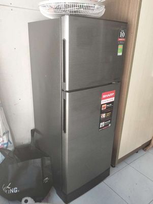 Tủ lạnh sharp inverter 200l mới 95% mua đc 8tháng