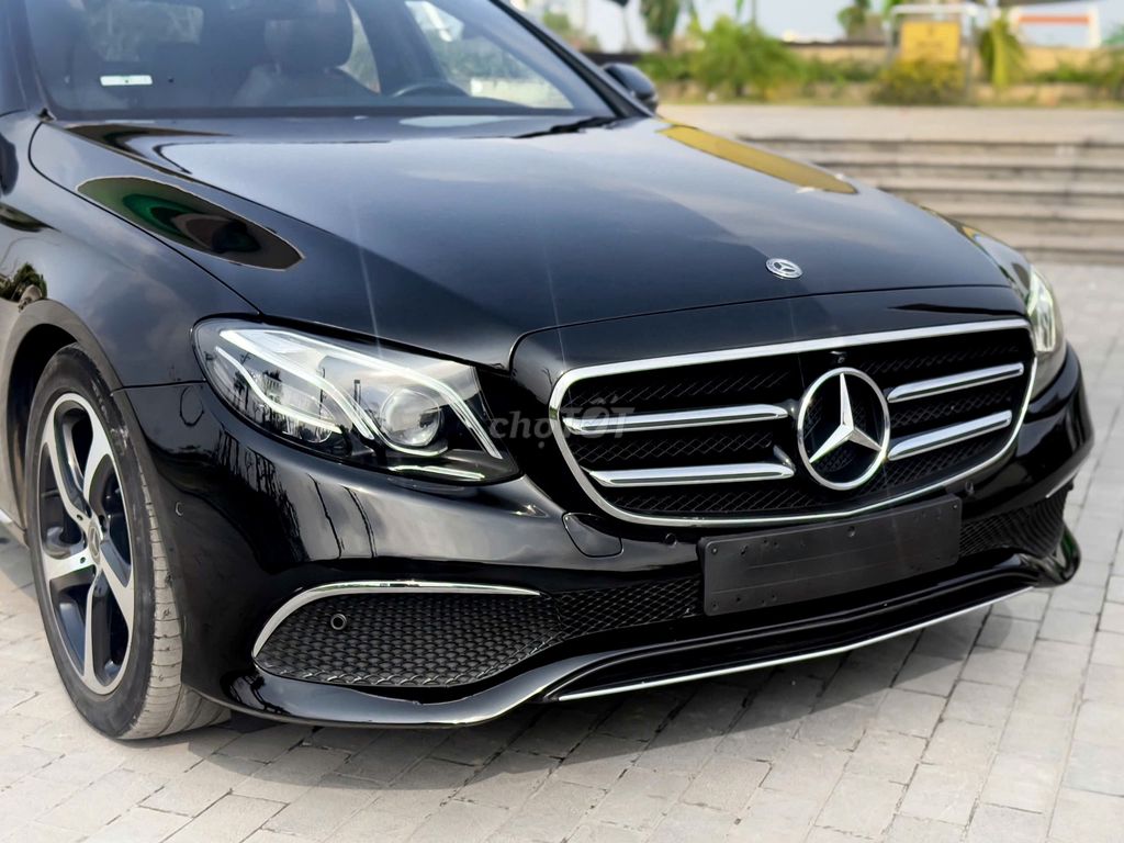 Mercedes Benz E Class 2019 E200 Sport - 60000 km. Mua bán Ô tô tại Quận Long Biên Hà Nội được đăng bởi Đỗ Nhật Tiến  hình 8
