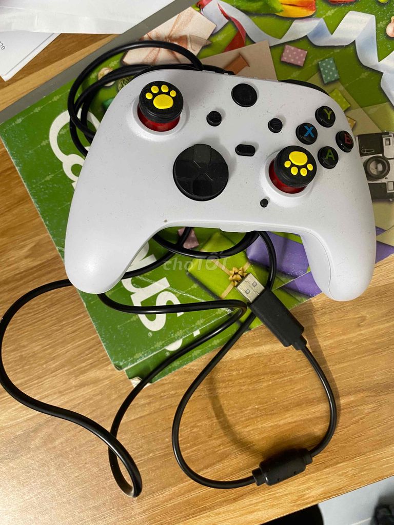 Tay cầm chơi game A102 Trắng. Mua bán Thiết bị chơi game tại Quận Hai Bà Trưng Hà Nội được đăng bởi Duy Anh Ng hình 1