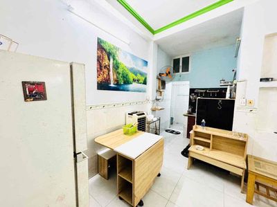 Аренда · 3 комн. · 42 м² · Quận 4, ул. Đường Nguyễn Thần Hiến