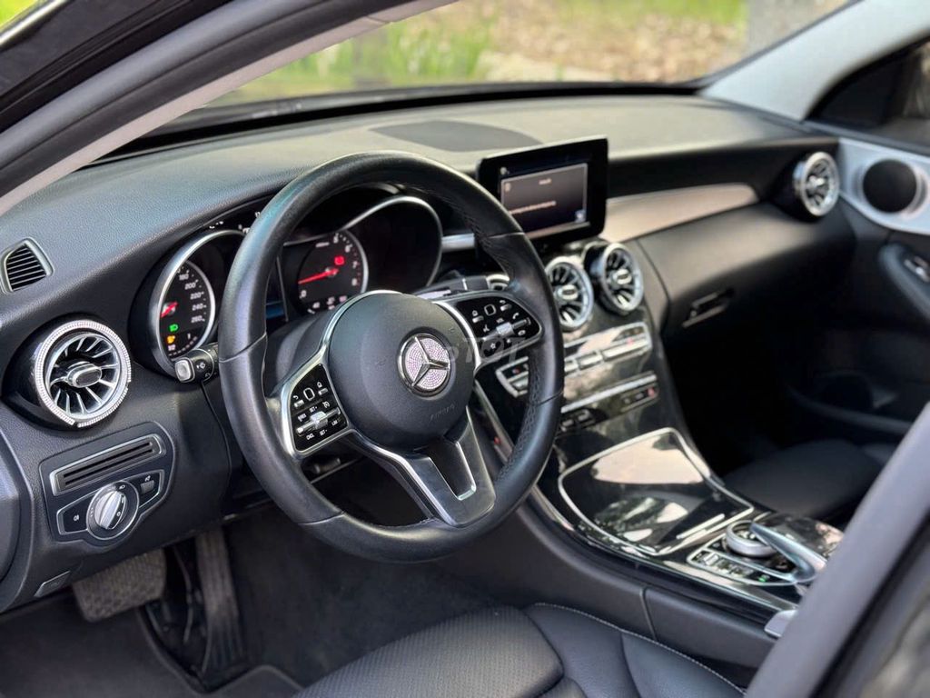 Mercedes Benz 2020 C180 - 50000 km. Mua bán Ô tô tại Quận Thanh Xuân Hà Nội được đăng bởi Nguyễn Tuấn Hoàng hình 7