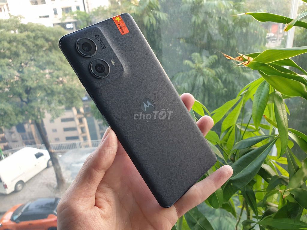 Motorola EDGE (2024) Quốc Tế- Snapdragon 7s Gen 2