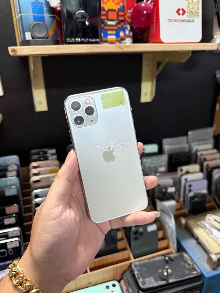 Apple iPhone 11 Pro 256GB Bạc Đã qua sử dụng. Mua bán Điện thoại tại Quận Bình Thạnh Tp Hồ Chí Minh được đăng bởi SyTuan hình 1