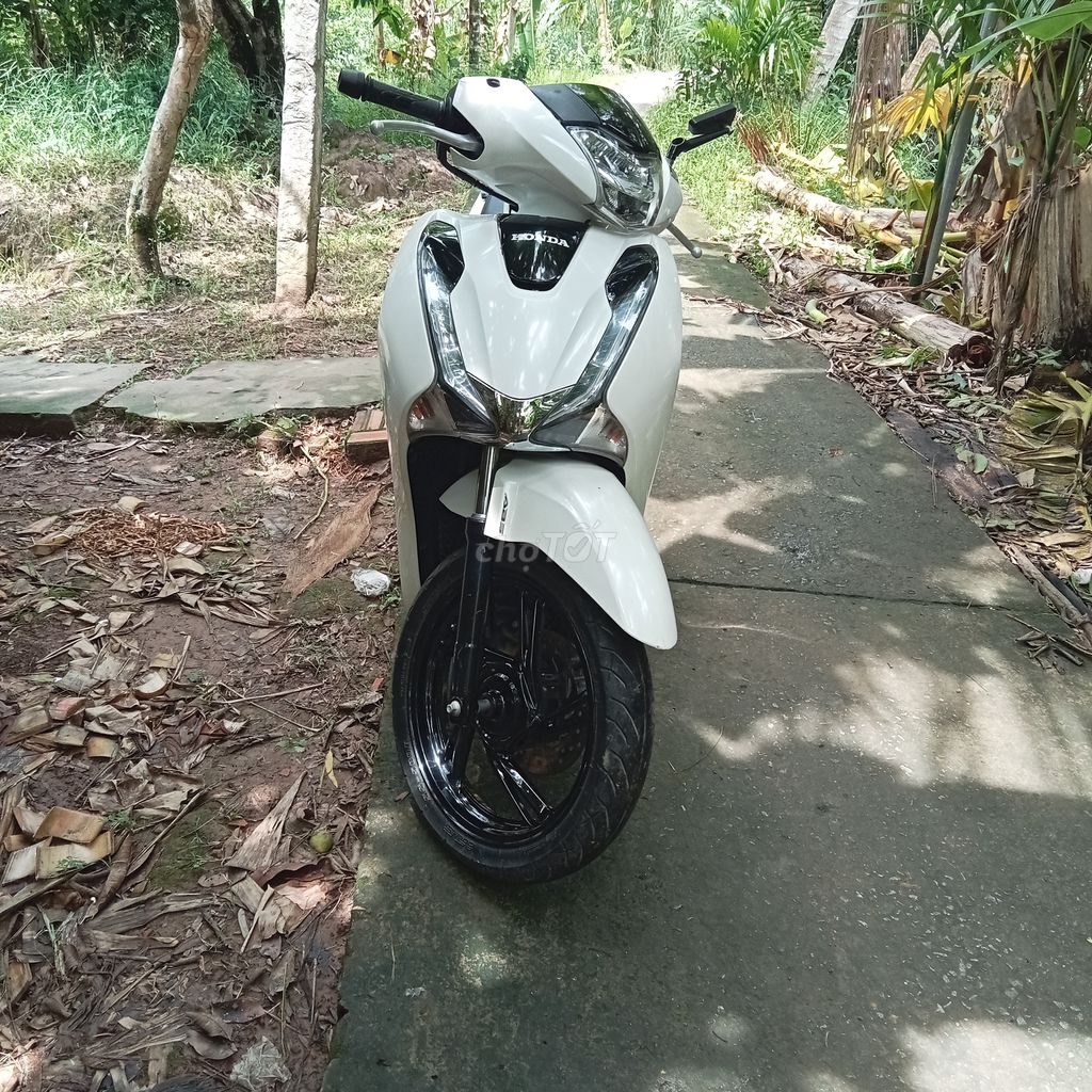 Bán xe sh150abs zin nguyên bản 2018. Mua bán Xe máy tại Huyện Kế Sách Sóc Trăng được đăng bởi Lamvulinh hình 3