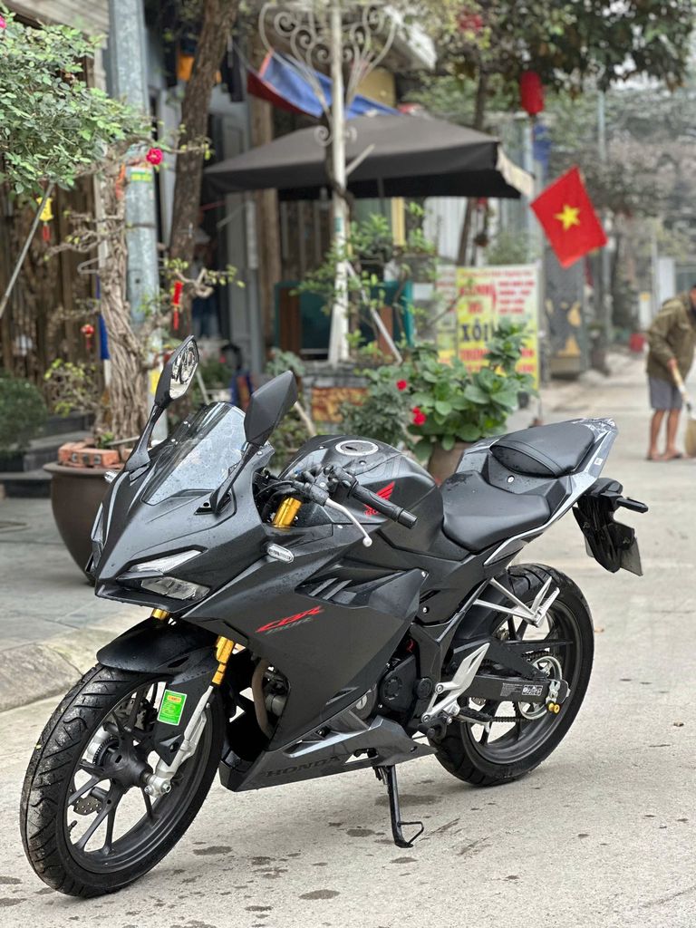 Honda CBR 2023 có trả góp trao đổi ✅. Mua bán Xe máy tại Quận Thanh Xuân Hà Nội được đăng bởi Phú Lý hình 4