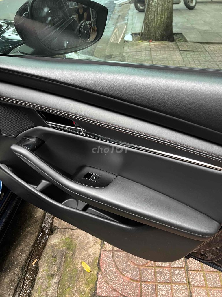 Mazda 3 2022 1.5L Luxury - 59000 km. Mua bán Ô tô tại Thành phố Buôn Ma Thuột Đắk Lắk được đăng bởi Trần quốc văn hình 7