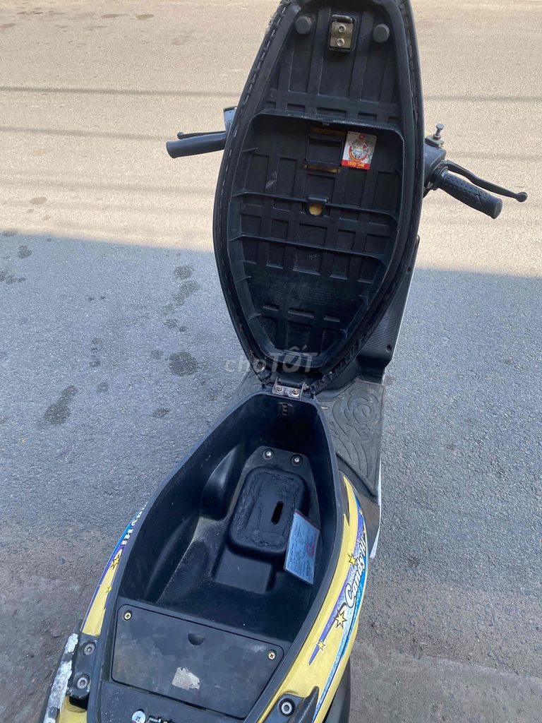 KYMCO CANDY 2012 cavet đầy đủ máy ngon. Mua bán Xe máy tại Quận 7 Tp Hồ Chí Minh được đăng bởi Tú Nguyễn hình 3