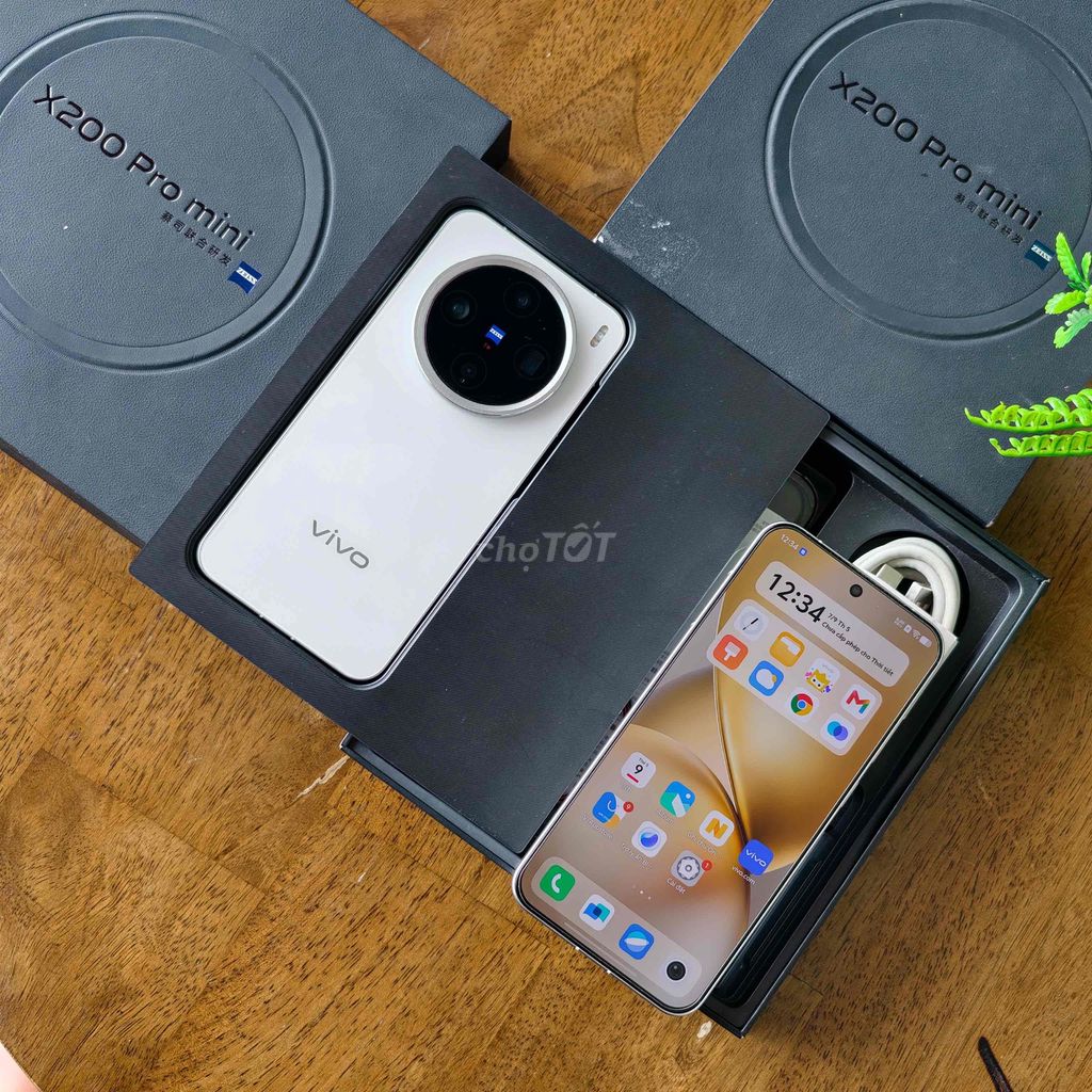 Vivo X200 Pro Mini 256Gb & 16/512Gb Bạc Fullbox. Mua bán Điện thoại tại Quận Gò Vấp Tp Hồ Chí Minh được đăng bởi StoreUS hình 1