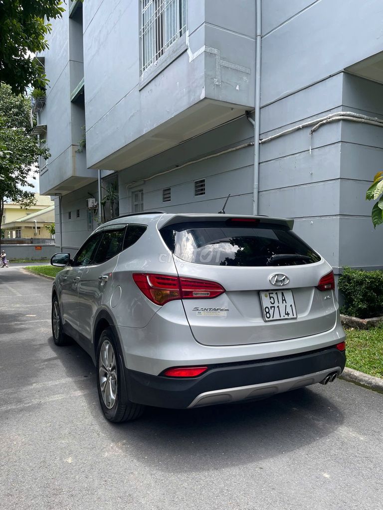 Hyundai Santa Fe 2014 2.4L 4WD - 90000 km - 1 chủ. Mua bán Ô tô tại Quận Gò Vấp Tp Hồ Chí Minh được đăng bởi Triết hình 3