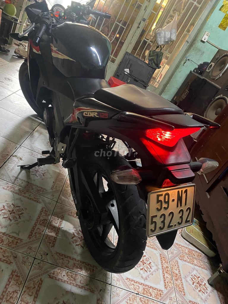 cbr 125 nhập thai odo 13 ngàn km biển dể nhìn. Mua bán Xe máy tại Huyện Hóc Môn Tp Hồ Chí Minh được đăng bởi lê hải 587183 hình 3