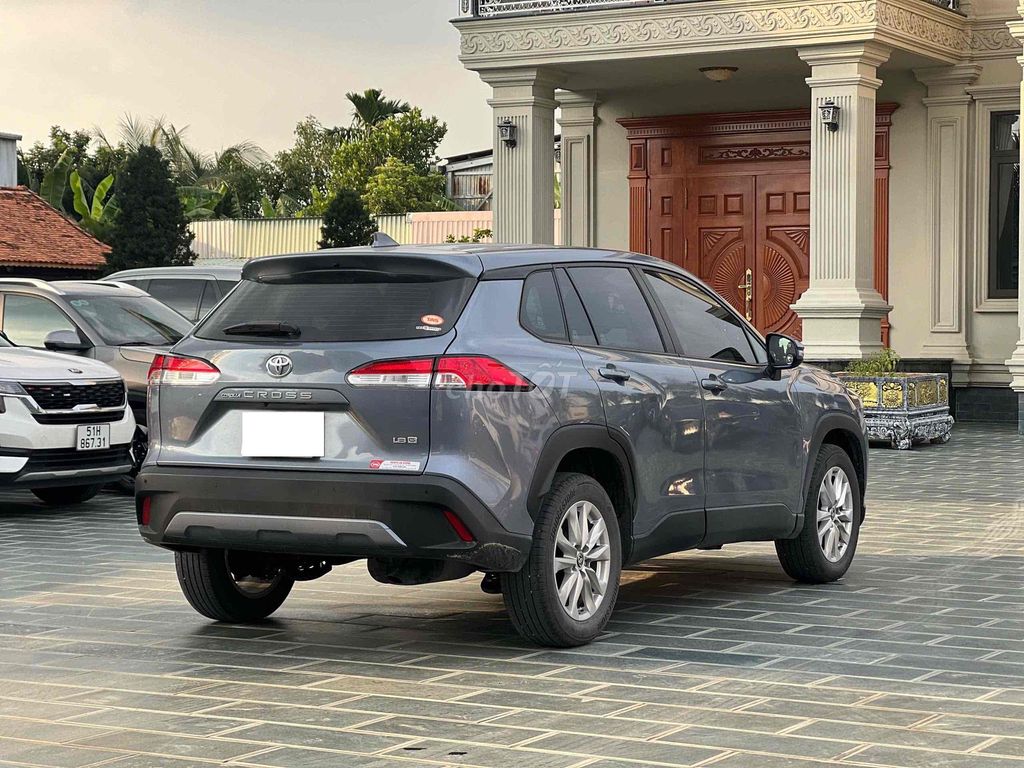 Toyota Cross 1.8 G 2022 Серый Импортный