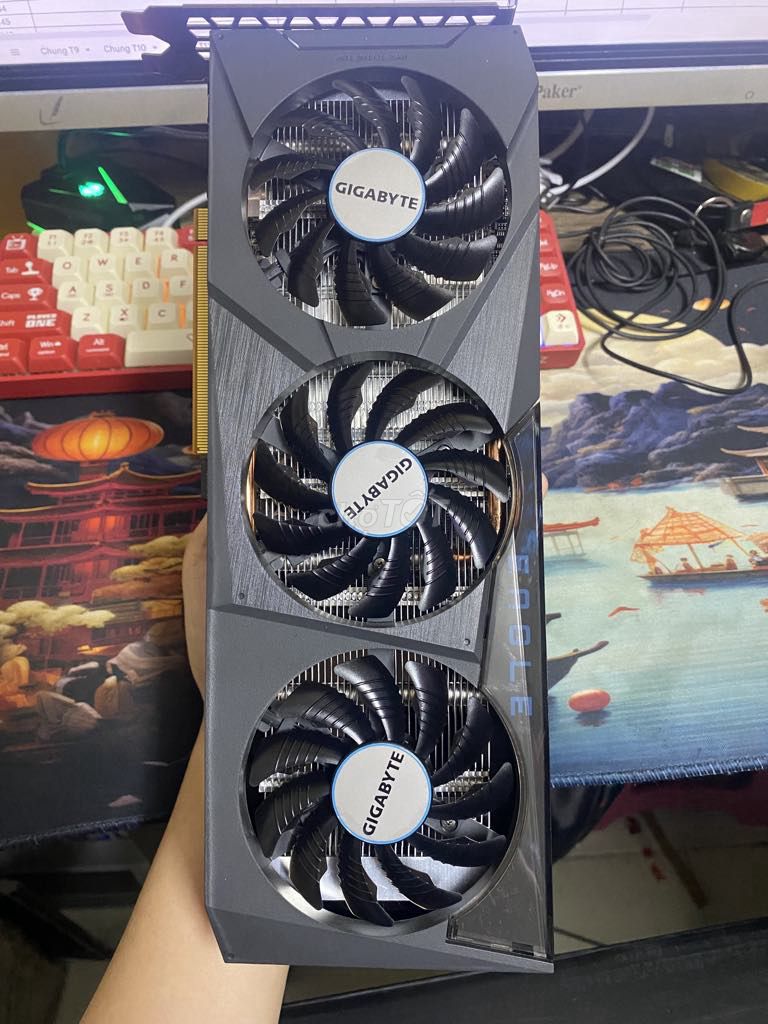 RX6600 Gigabyte 3 fan fullbox bh 10-2027