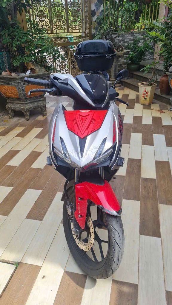 Honda Winner X Bạc đỏ. Mua bán Xe máy tại Thị xã Phú Mỹ Bà Rịa - Vũng Tàu được đăng bởi Dũng hình 2
