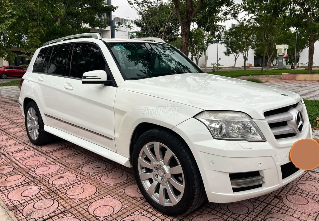 Mercedes GLK300 2010 Trắng 93000 km. Mua bán Ô tô tại Quận Gò Vấp Tp Hồ Chí Minh được đăng bởi Quang hình 4