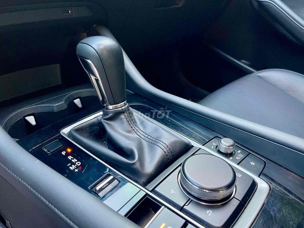 Mazda 3 2022 1.5L Luxury - 67000 km. Mua bán Ô tô tại Quận Cầu Giấy Hà Nội được đăng bởi Bùi Đình Thông hình 9