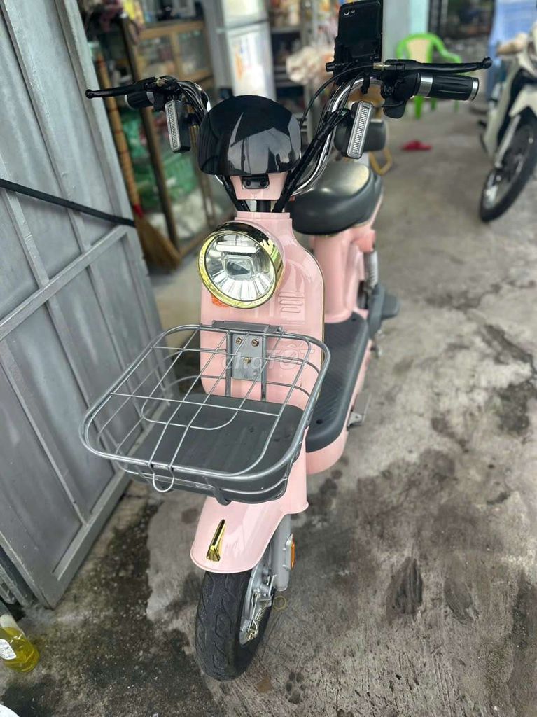 Ít đi nên cần bán lại