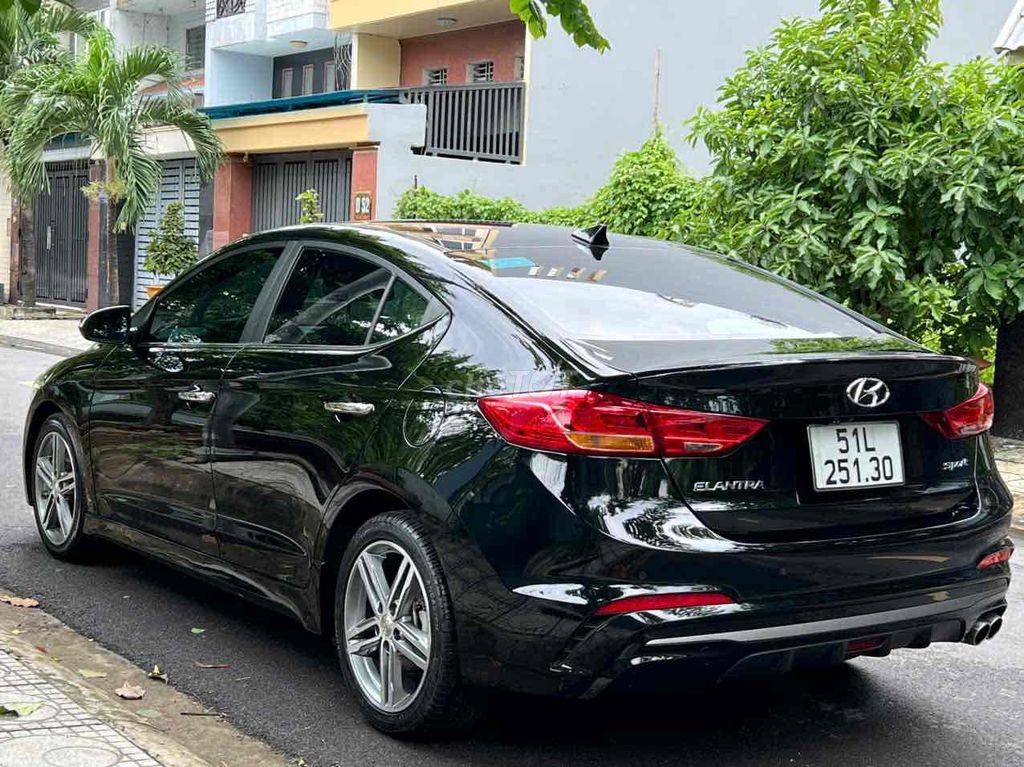 Hyundai Elantra 2018 1.6 AT Sport - Full LS Hãng. Mua bán Ô tô tại Quận 12 Tp Hồ Chí Minh được đăng bởi AUTOMAX SAI GON hình 9