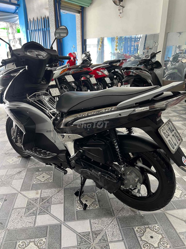 HONDA AIRBLADE FI 2010  TIỀN GIANG. Mua bán Xe máy tại Thành phố Mỹ Tho Tiền Giang được đăng bởi Tran Quoc Hùng hình 5