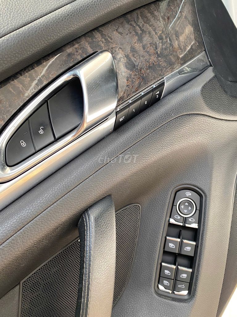 𝐏𝐨𝐫𝐬𝐜𝐡𝐞 𝐏𝐚𝐧𝐚𝐦𝐞𝐫𝐚 𝐒 𝐇𝐲𝐛𝐫𝐢𝐝 -  thể thao hạng sang. Mua bán Ô tô tại Quận Bình Tân Tp Hồ Chí Minh được đăng bởi Phạm Minh Tuân hình 9