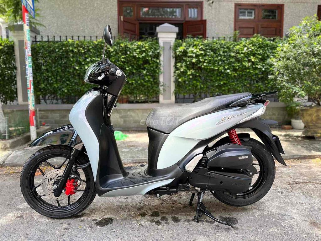 Honda SH Mode 217 Xám xi măng ánh hồng siêu đẹp. Mua bán Xe máy tại Quận Thanh Khê Đà Nẵng được đăng bởi Hoài Vespa hình 1