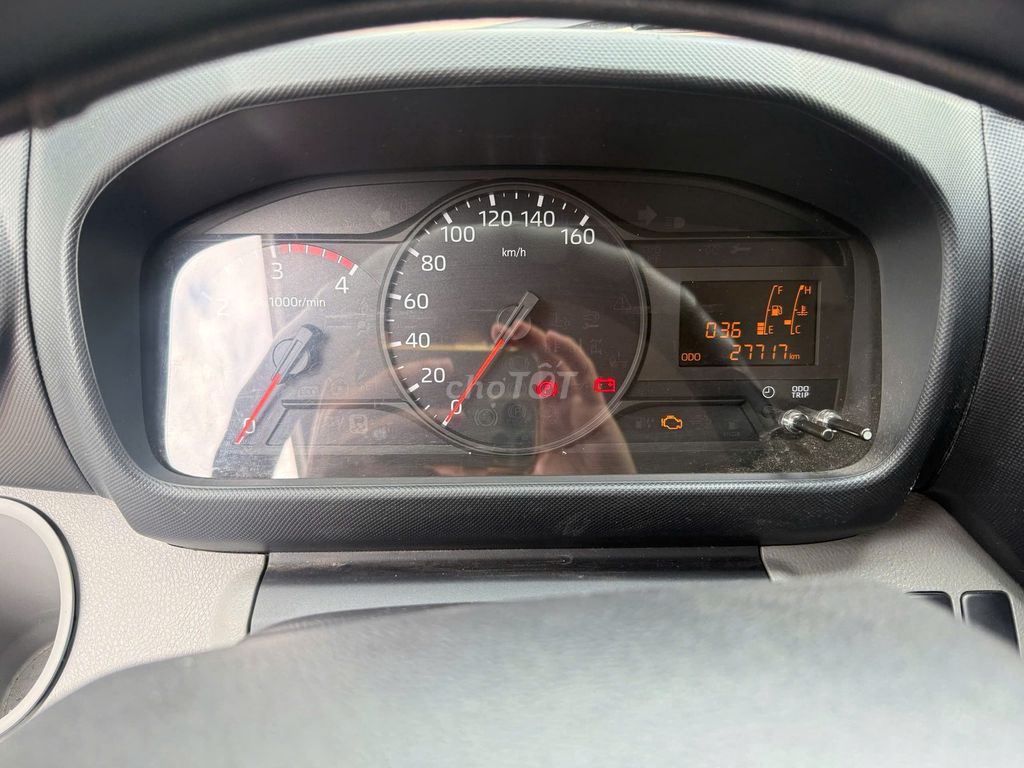 HINO 5 Tấn Gắn Cẩu Unic Nhật Bản 3 Tấn Thùng 5 Mét. Mua bán Xe tải, xe ben tại Quận 12 Tp Hồ Chí Minh được đăng bởi XE TẢI LƯỚT MIỀN NAM  hình 4