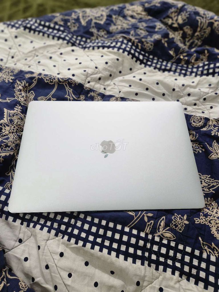 Apple MacBook Pro 2018 i7 16GB/256GB. Mua bán Laptop tại Quận Bình Tân Tp Hồ Chí Minh được đăng bởi Quang Tuan hình 1