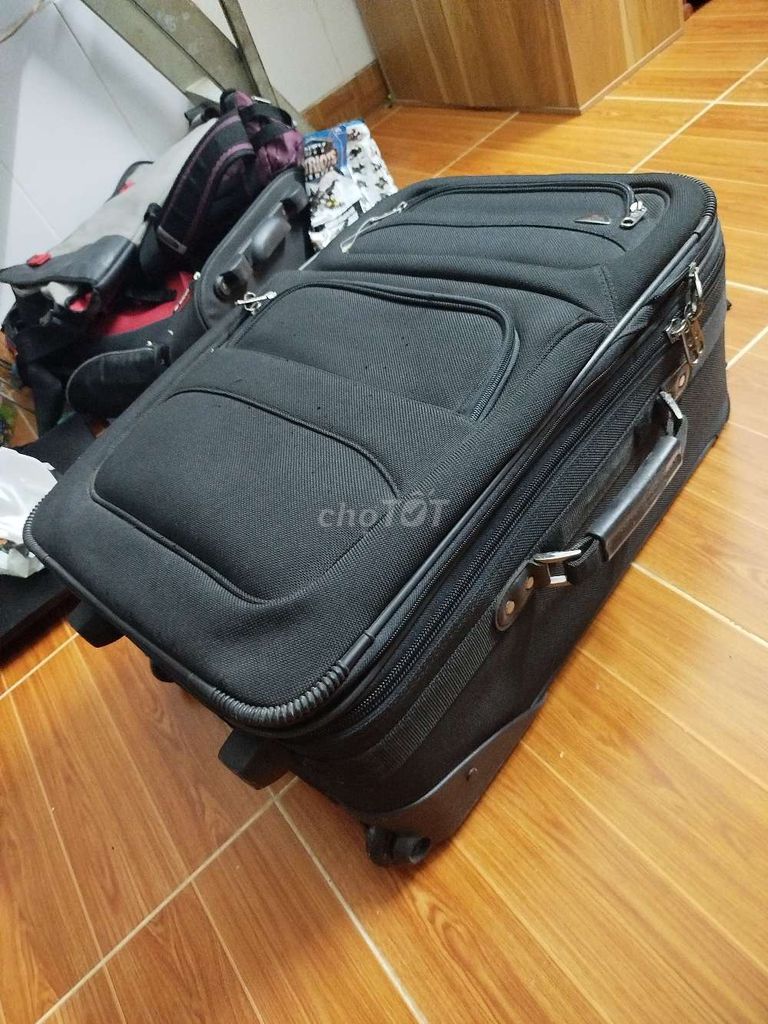 Vali kéo Samsonite Đen vải. Mua bán Túi xách tại Quận Gò Vấp Tp Hồ Chí Minh được đăng bởi luxury  hình 1