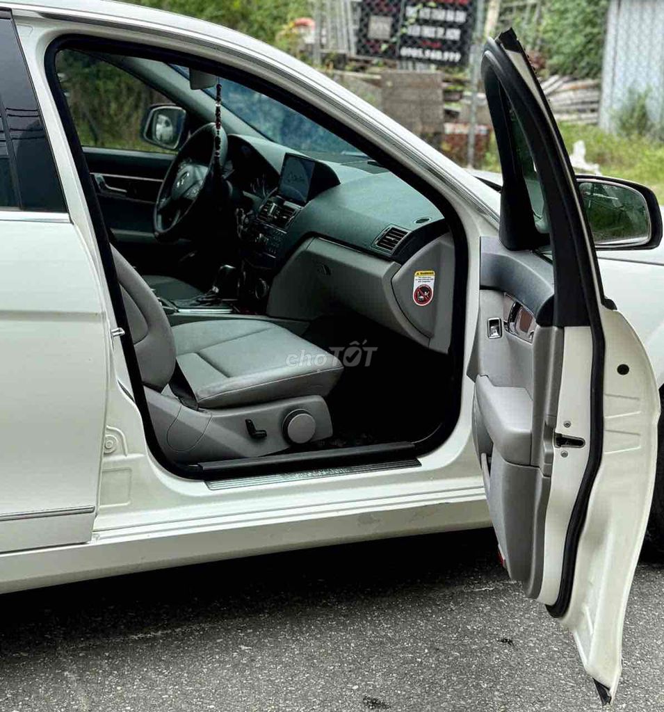 Mercedes Benz C Class  C 200 sản xuất 2008. Mua bán Ô tô tại Quận Liên Chiểu Đà Nẵng được đăng bởi toàn hình 8