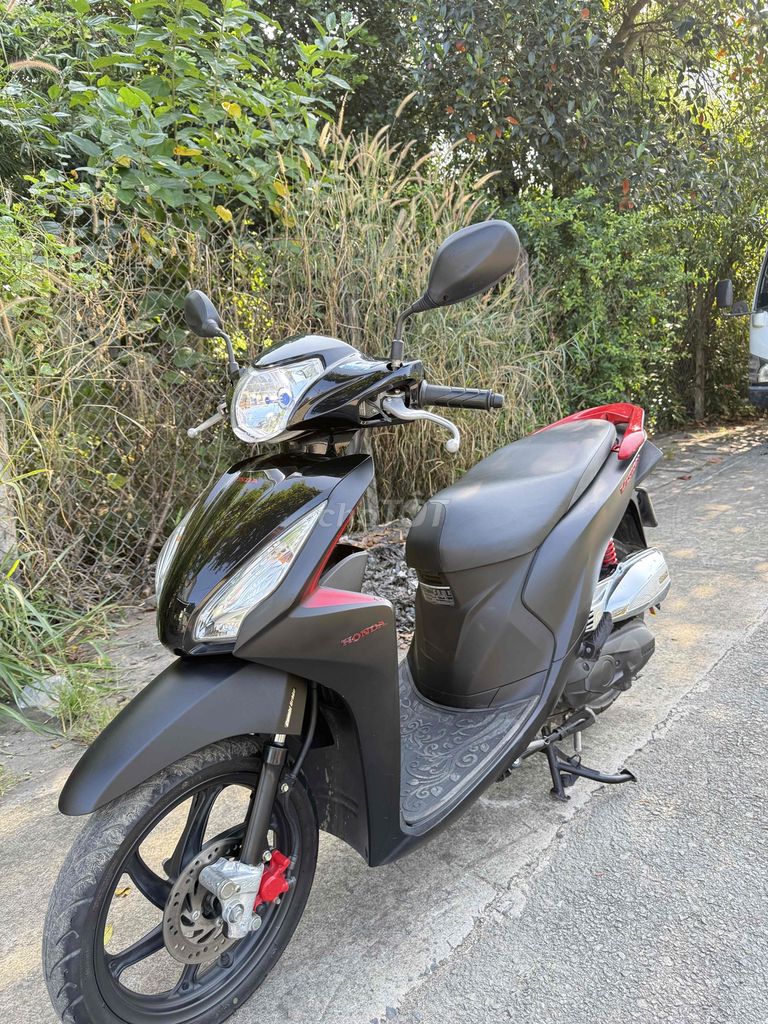 Honda Vision 2018 Đen. Mua bán Xe máy tại Huyện Củ Chi Tp Hồ Chí Minh được đăng bởi HuỳnhLâm Bổn hình 6