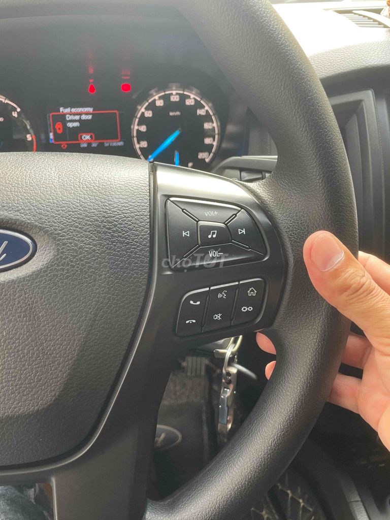 Ford Ranger 2020 XLS 2.2L 4x2 AT - 57000 km. Mua bán Ô tô tại Quận 10 Tp Hồ Chí Minh được đăng bởi An Hưng hình 5