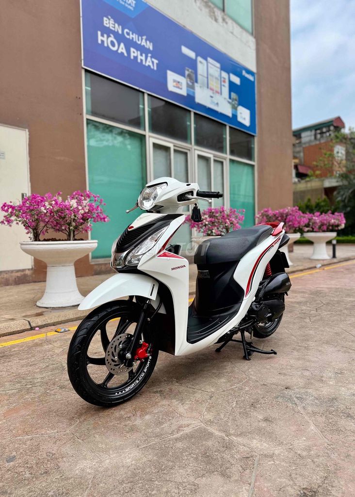 Honda Vision 2019 Sport Trắng