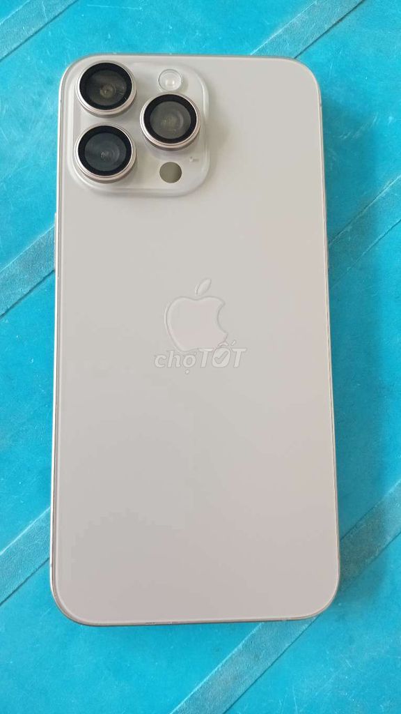 Thanh lý/Giao lưu iPhone 15 Pro Max 256GB Trắng. Mua bán Điện thoại tại Thành phố Mỹ Tho Tiền Giang được đăng bởi Minh Tường hình 1
