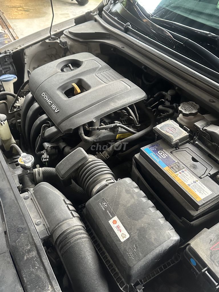 Hyundai Elantra AD số tự động 4 chỗ màu trắng. Mua bán Ô tô tại Thành phố Hội An Quảng Nam được đăng bởi Nguyễn Tấn Tường hình 8